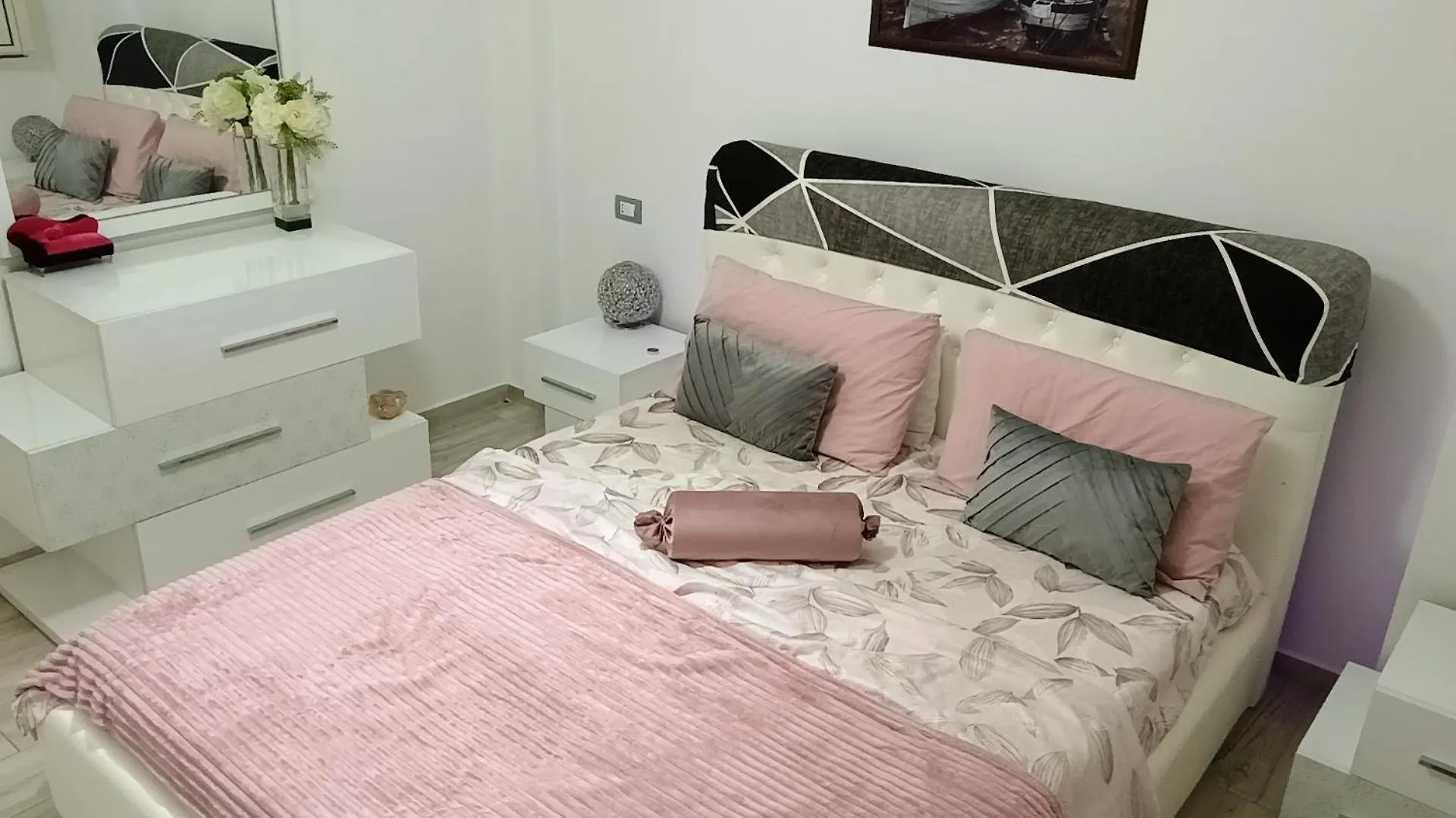 Resy Apartments Durres Albania